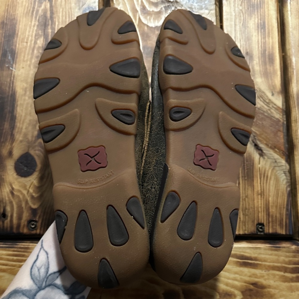 Twisted X Leopard Print - Picture 4 of 4